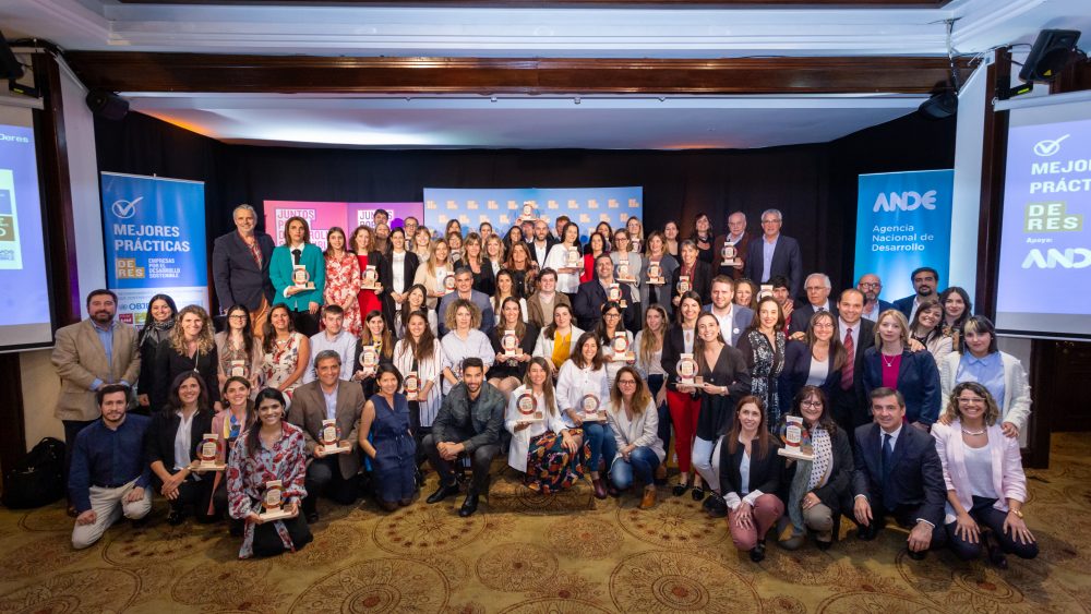 Foto Grupal Representantes Empresas Reconocidas Edicion ODS 2019
